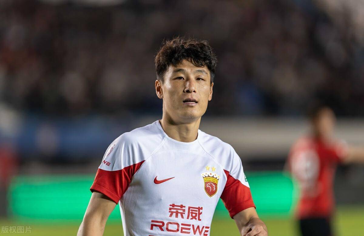 AYX爱游戏正版APP关于Scout重返赛场，锐不可当首场状态出色，中国队观众沸腾！引发球迷热议的信息