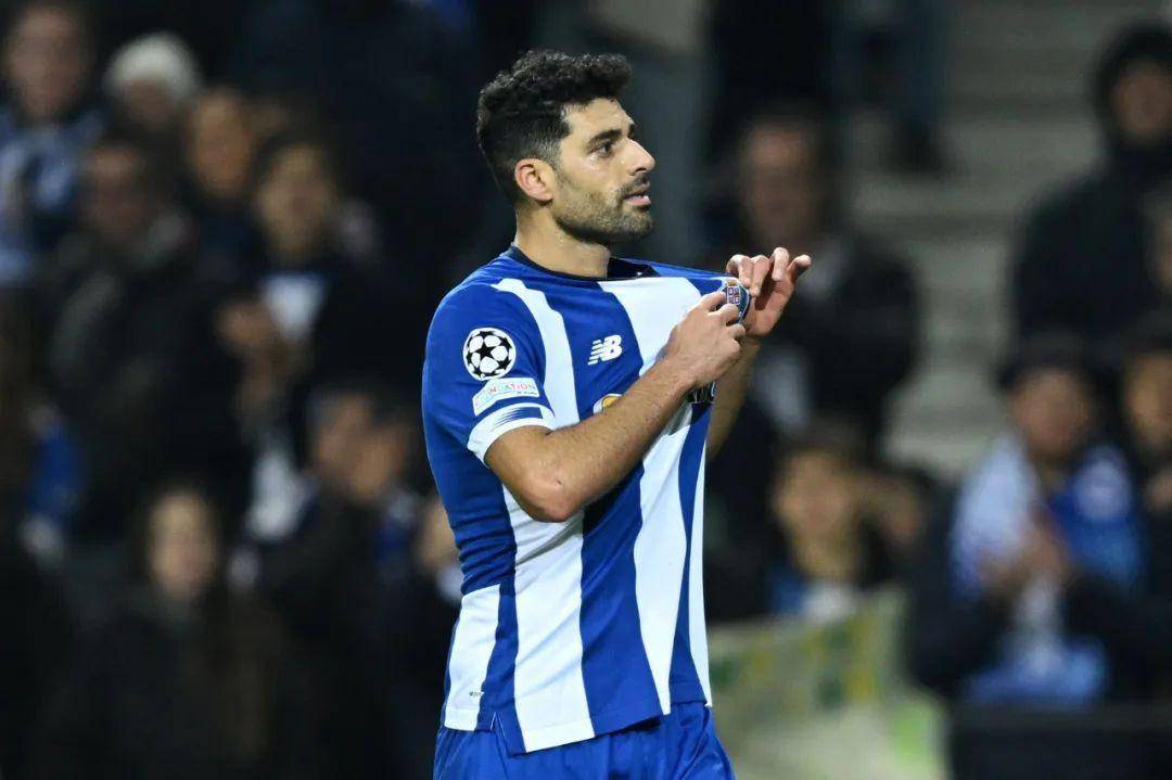 AYX SPORTS官方网站罗马发布备战花絮，加时末段队长鼓劲，欧超杯任务艰巨，控场能力受关注的简单介绍