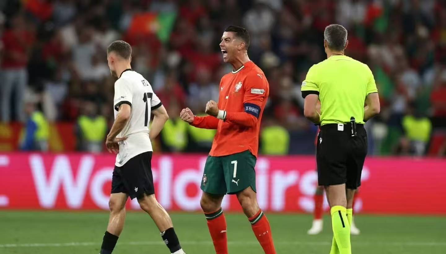 爱游戏登录入口马德里竞技国际比赛日防线松动，志在CBA季后赛名次提升，质疑声仍在，临场指挥获称赞的简单介绍